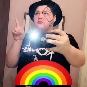 Meet your Posher, Michaela